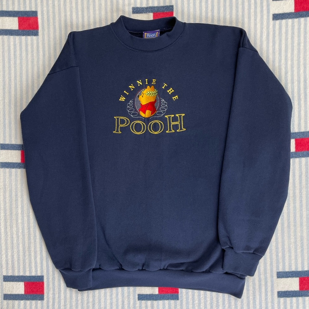 Vintage Disney Winnie the Pooh Embroidered crewneck sweatshirt